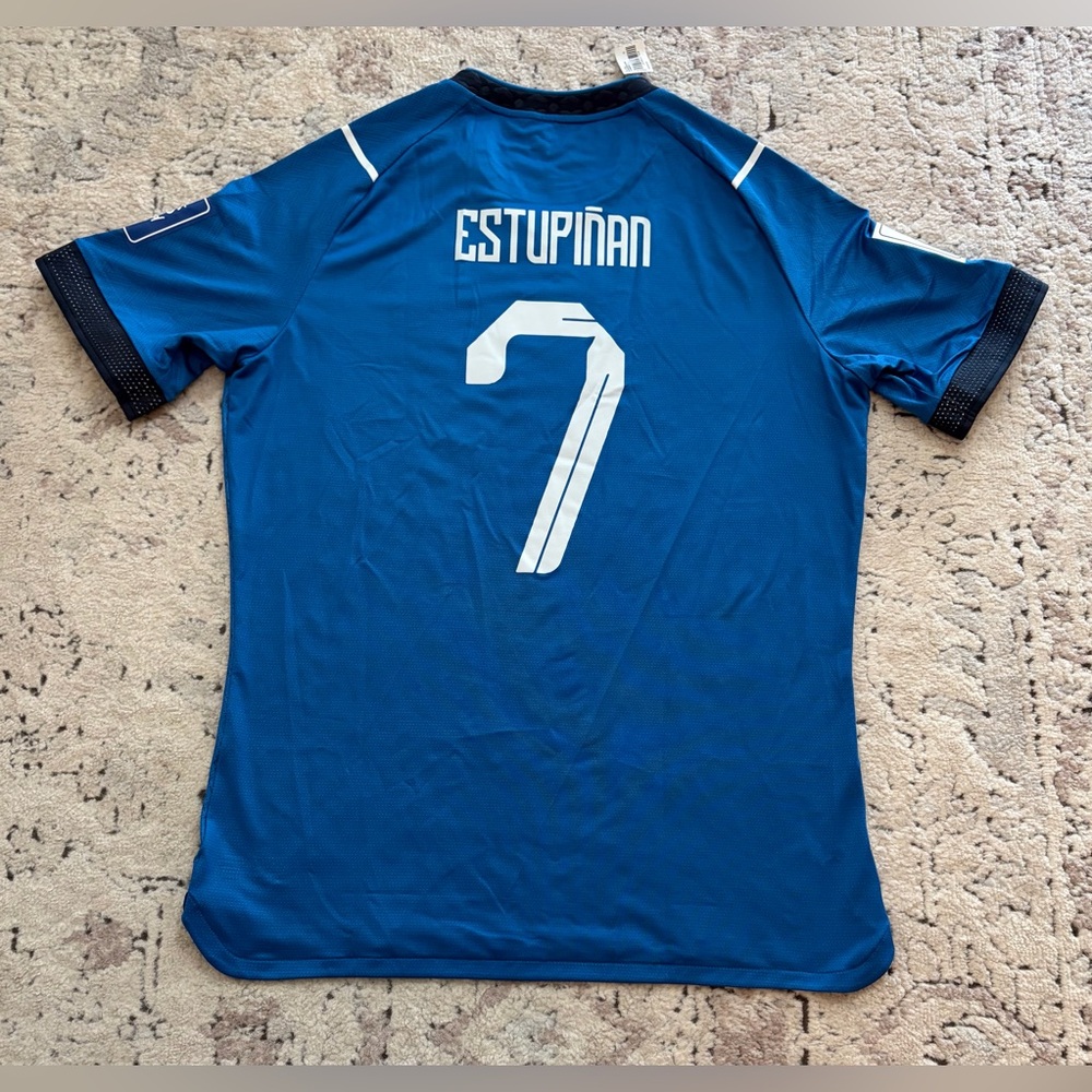 Marathon Authentic WC Qualifiers 2026 Ecuador Pervis Estupiñan Jersey Men’s XL - Picture 8 of 9
